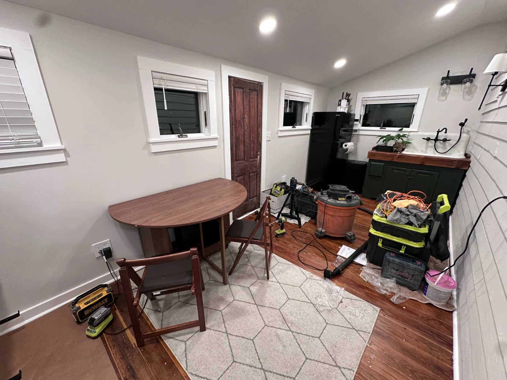 Vastatio Furniture