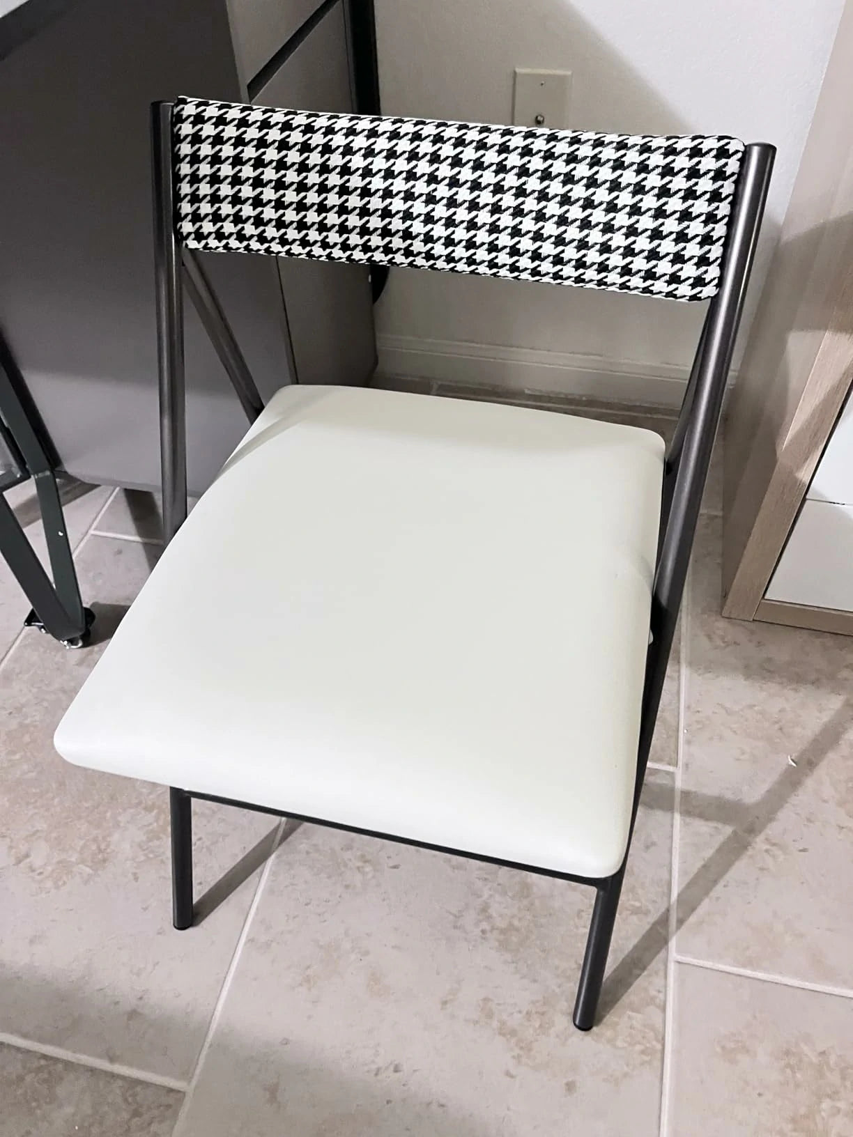 Vastatio Furniture
